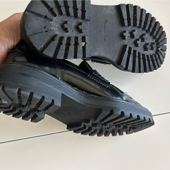 Damaged❗️Massimo Dutti Black Loafers w Track Soles 6.5 36.5 (fits like 7 37) - Picture 9 of 15